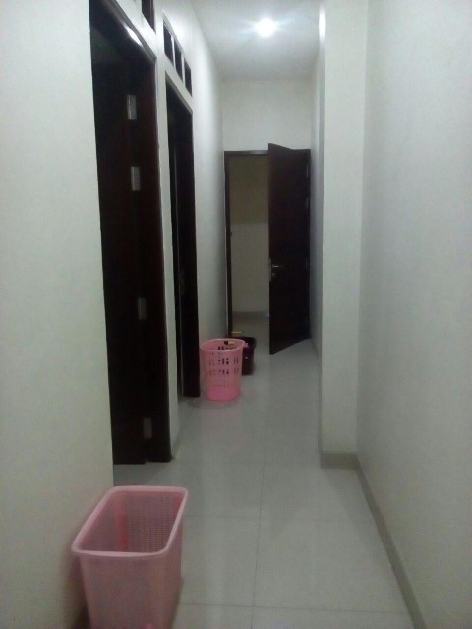 Bintara Jaya Guest house Bekasi Extérieur photo