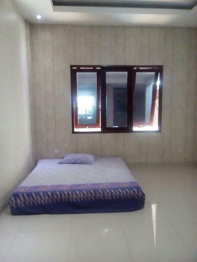 Bintara Jaya Guest house Bekasi Extérieur photo